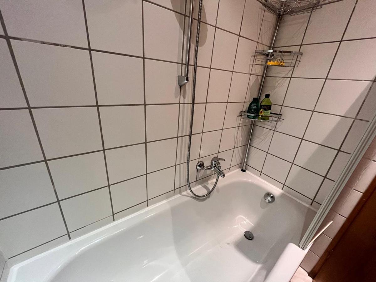 Ferienwohnung Gemutliche Oase - Tv, Beamer, Kuche Fur 4 Personen Dresden Exterior foto